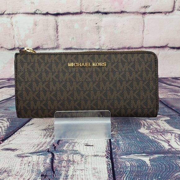 MICHAEL Michael Kors Handbags - Michael Kors Jet Set Zip Wallet Brown